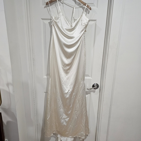Reformation Oriana Silk Dress - Picture 2 of 7